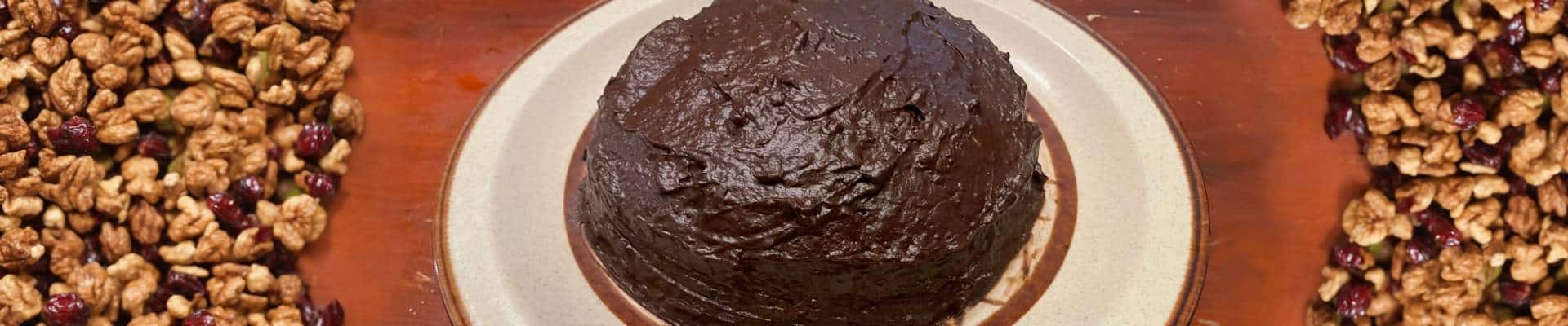 Raw Chocolate Cake (Gluten-Free &#038; Vegan)